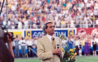 Classic Crusade 6 - Benny Hinn Ministries