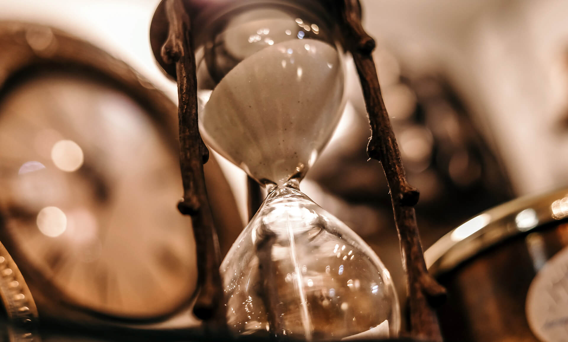 hourglass – enewsletter – Benny Hinn Ministries hourglass - enewsletter - Benny Hinn Ministries