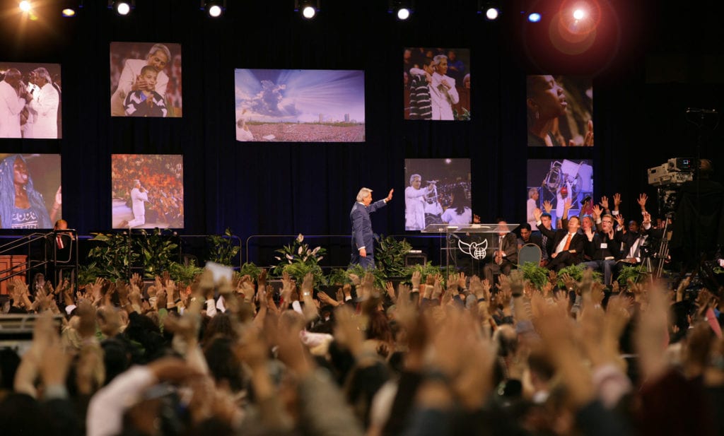 Benny Hinn on stage – enewsletter – Benny Hinn Ministries Benny Hinn on stage