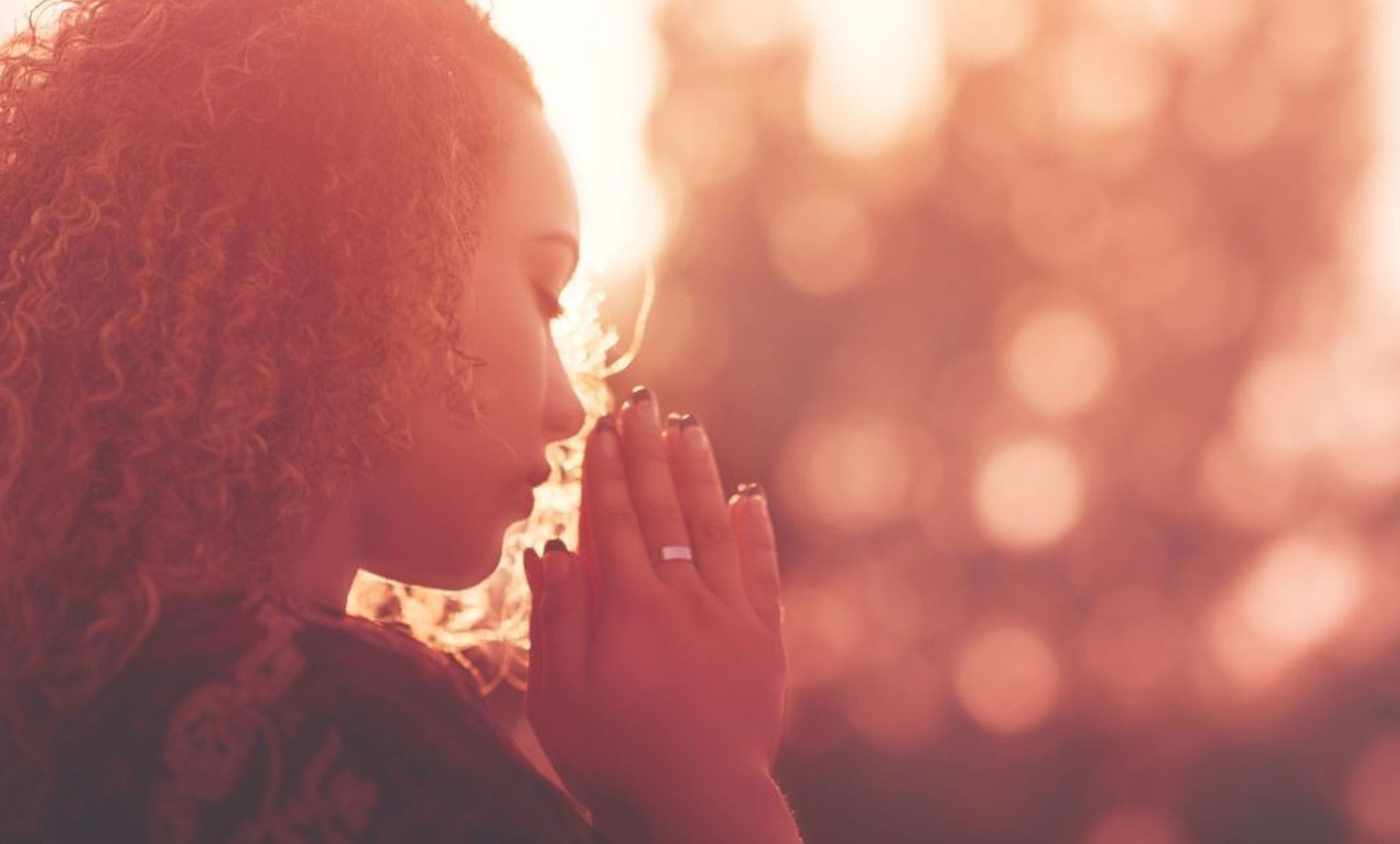 women praying