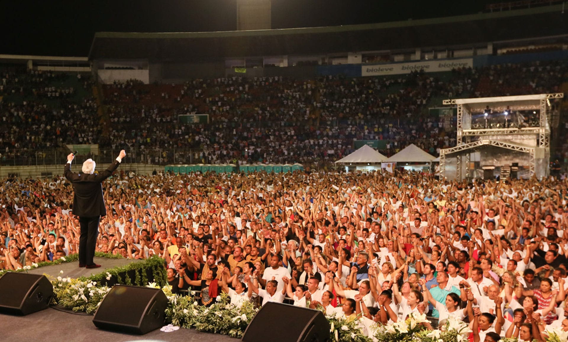 Benny Hinn in stadium