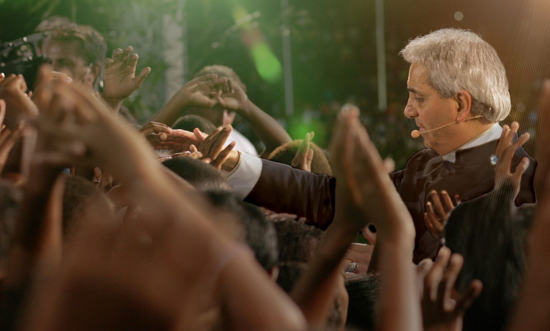 Benny Hinn in crowd