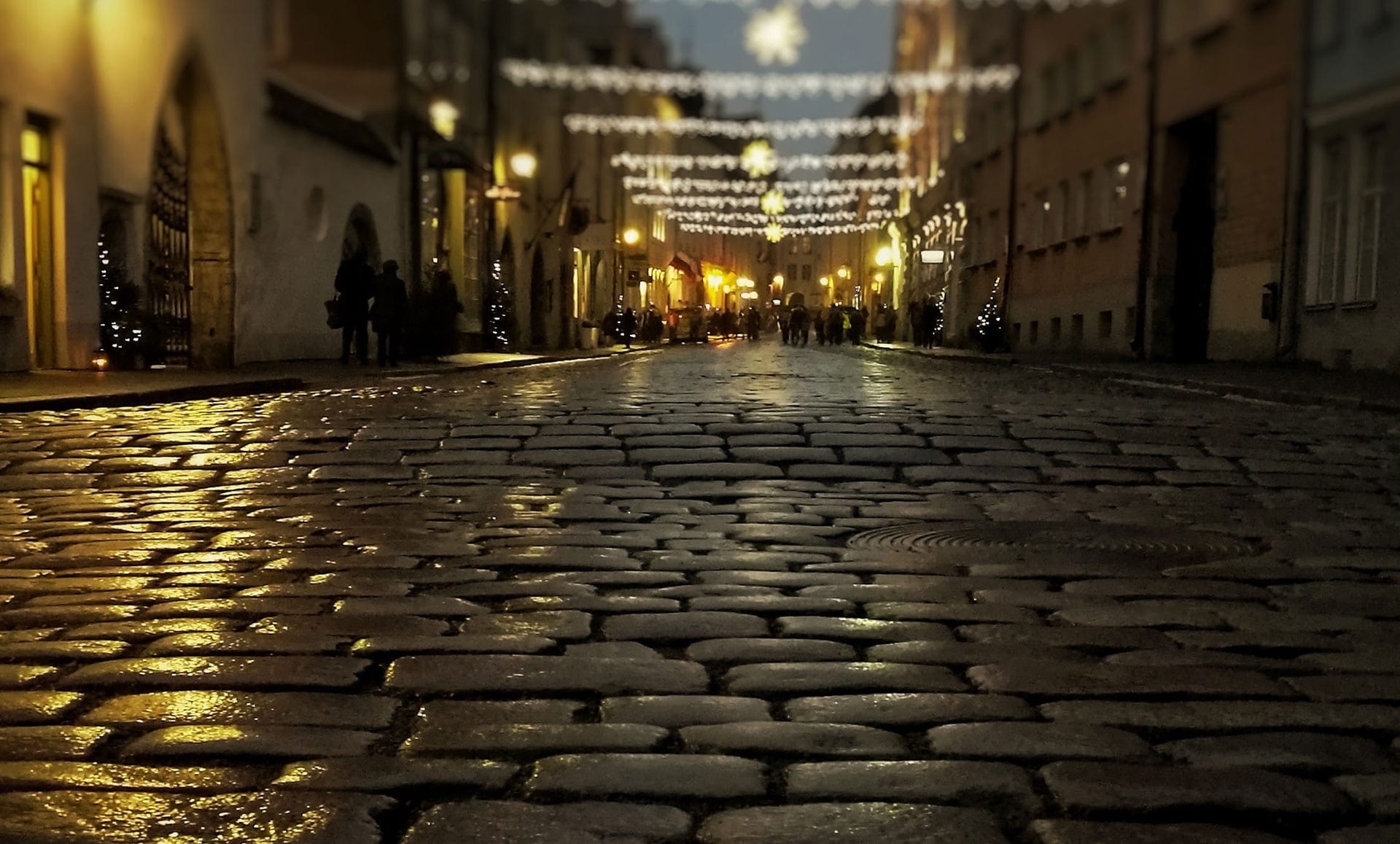 cobblestone street